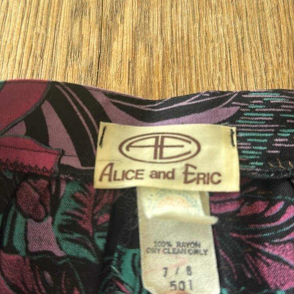 VINTAGE ALICE AND ERIC FLORAL SKIRT SIZE 7/8 - Picture 7 of 7